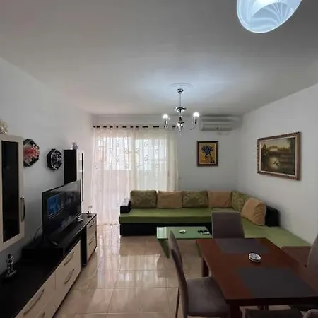 Em Cozy Corner In Tirana